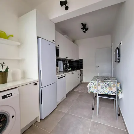 Lcf - 2 Bedroom With Private Bbq Garden 포티마오