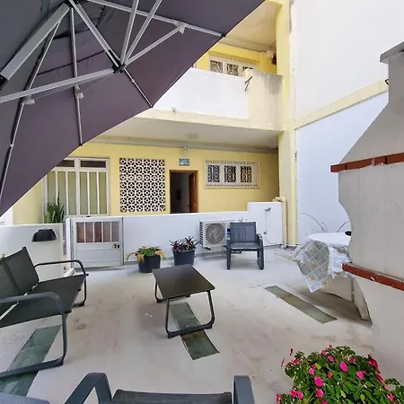 Lcf - 2 Bedroom With Private Bbq Garden