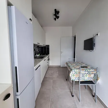 Lcf - 2 Bedroom With Private Bbq Garden Apartamento